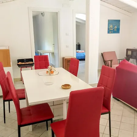 La Casina Nel Frutteto Tatil Evi Castelnuovo Cilento