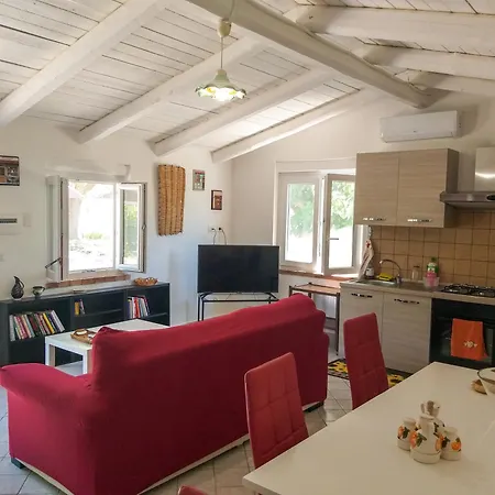 La Casina Nel Frutteto Castelnuovo Cilento