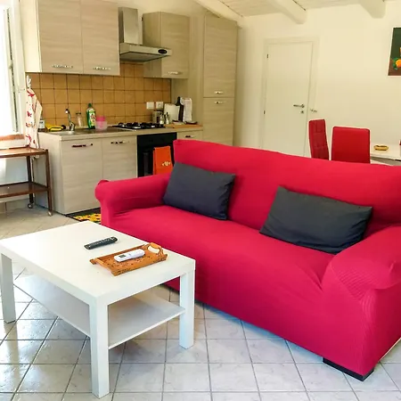 La Casina Nel Frutteto Tatil Evi